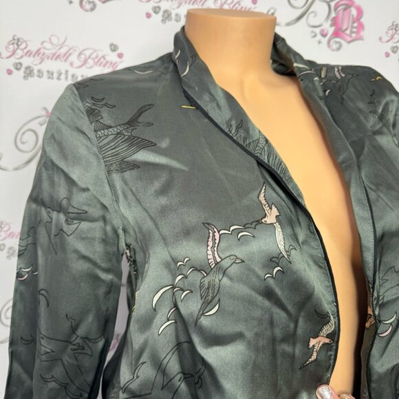 Aritzia pilier jacket fish 🐠 Japan Asia style koi fish shiny satiny silky feel - Picture 10 of 16